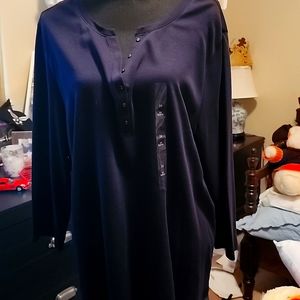 New with tags Karen Scott ladies 3X 3/4 sleeve Henley style top. Navy blue.